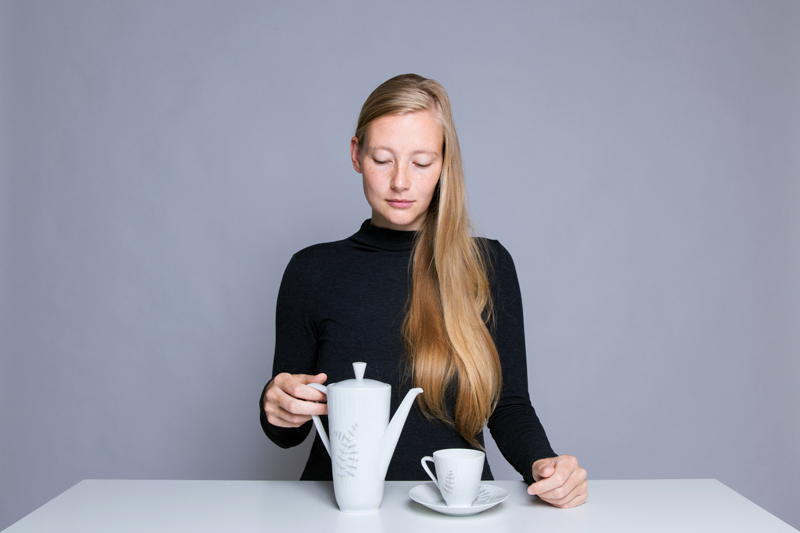 Anleitung - Tasse Kaffee einschenken - How to pour a cup of coffee