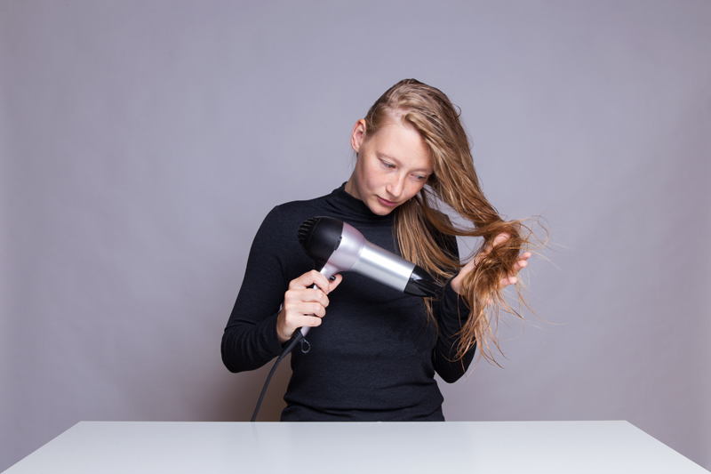 Anleitung - Sich die Haare föhnen - How to blow-dry your hair