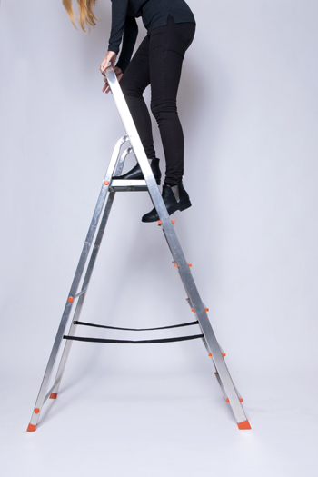 Anleitung - Auf eine Leiter steigen - How to climb a ladder