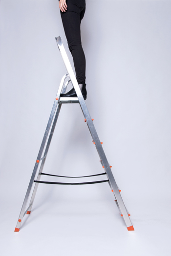 Anleitung - Auf eine Leiter steigen - How to climb a ladder