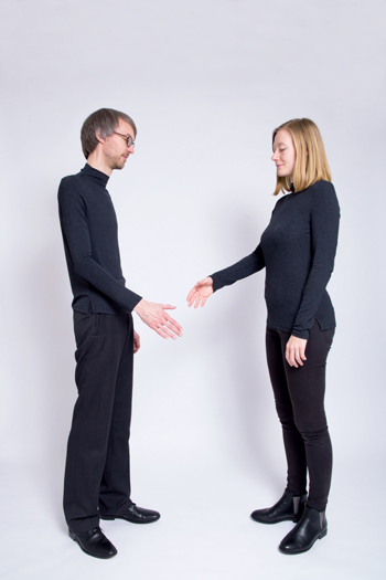 Anleitung - Jemandem die Hand geben - How to shake someone's hand